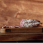 Planche à saucisson en bois brûlé